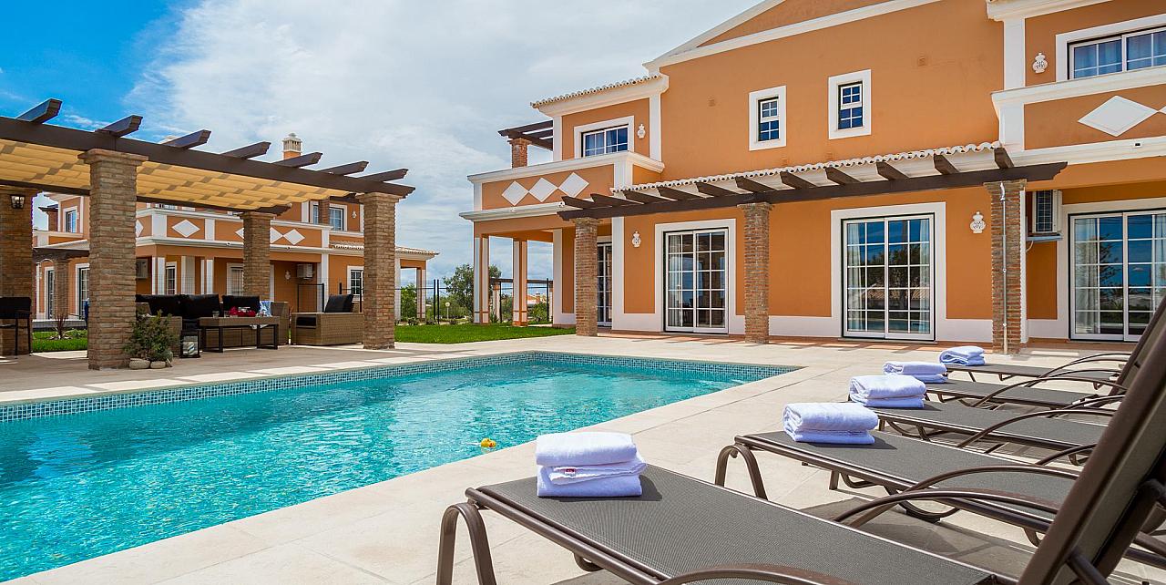 Carvoeiro, Portugal - 3 & 4 Bedroom Colina Villas