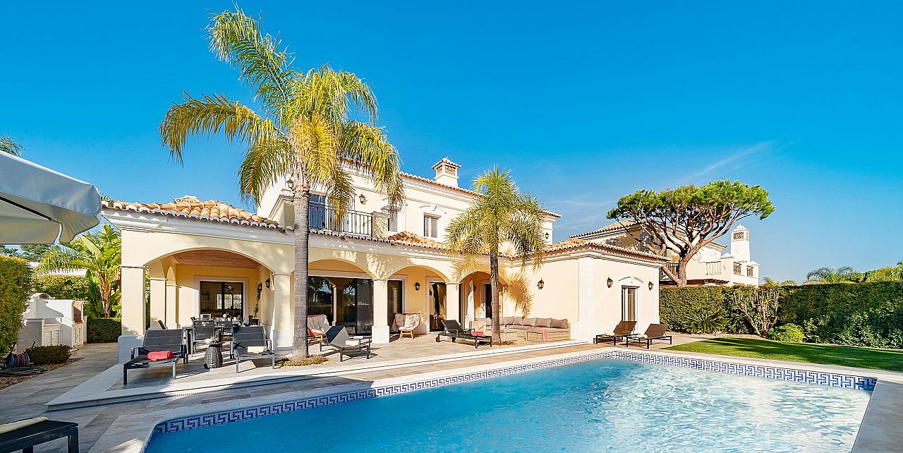Villa Rola