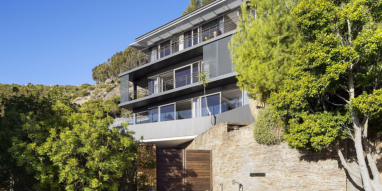 Cape Town, South Africa - 4 Bedroom, 1 Nettleton