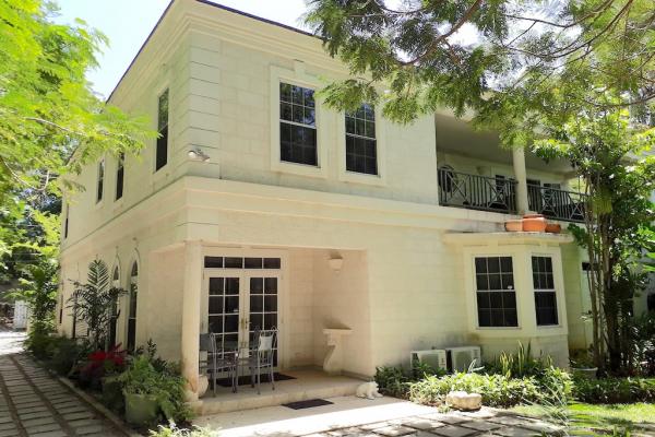Sandy Lane Estate - Mon Caprice