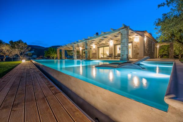 Artina Villa