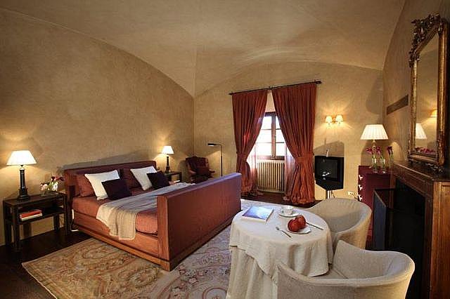 10 bedroom villa in Spain 10 bedroom villa in Spain