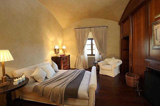 10 bedroom villa in Spain 10 bedroom villa in Spain