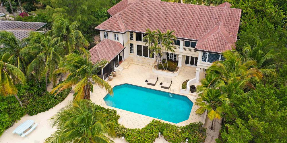 Coconut Walk Coconut Walk