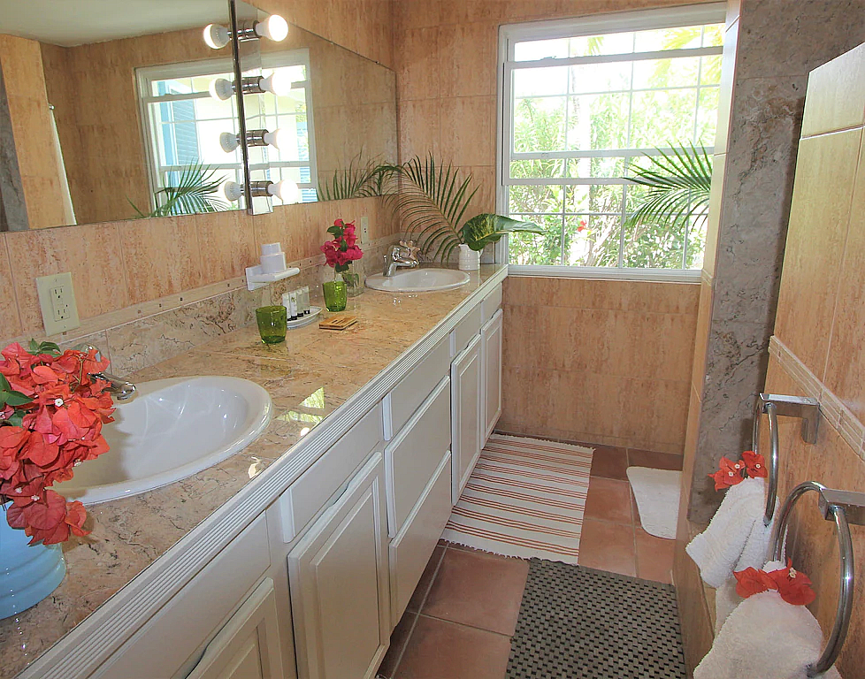 Bay House 6 bedroom villa in Antigua Bay House