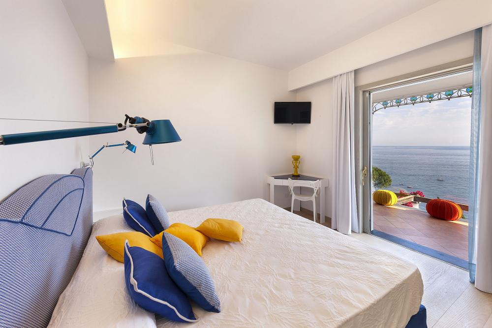 Marina del Cantone, Sorrento, Italy - 7 Bedroom Villa Marina Marina del Cantone, Sorrento, Italy - 7 Bedroom Villa Marina