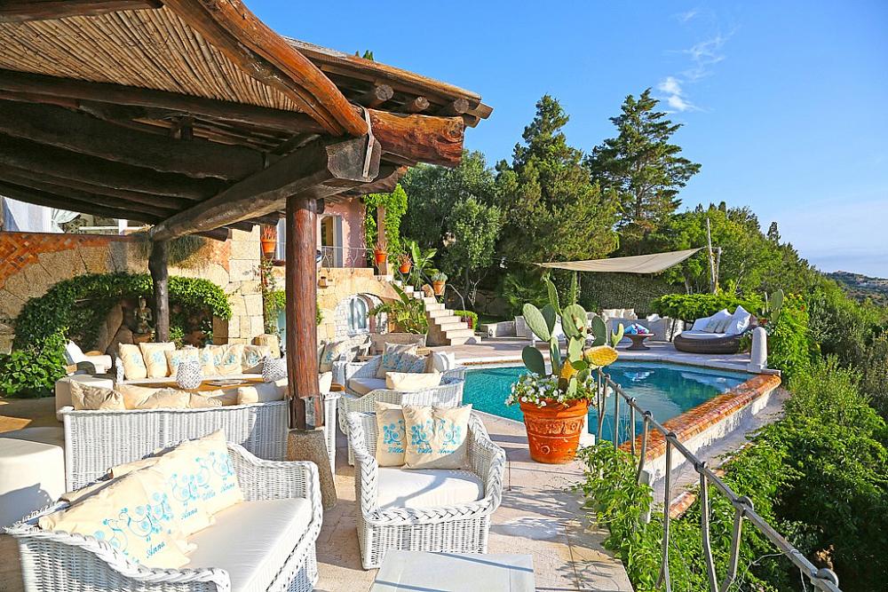 Villa Couvelle 6 bedroom villa with pool in Sardinia Villa Couvelle 6 bedroom villa with pool in Sardinia