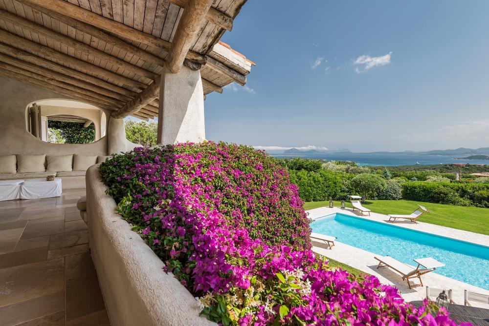 Sardinia, Italy - 6 Bedroom Villa Volpe Sardinia, Italy - 6 Bedroom Villa Volpe