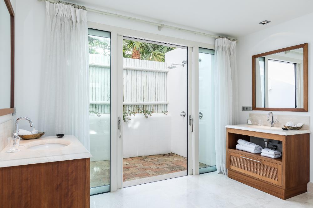 Puerto Banus, Spain - Finca Cortesin Resort - 4 Bed Villa Bathroom Puerto Banus, Spain - Finca Cortesin Resort - 4 Bed Villa Bathroom