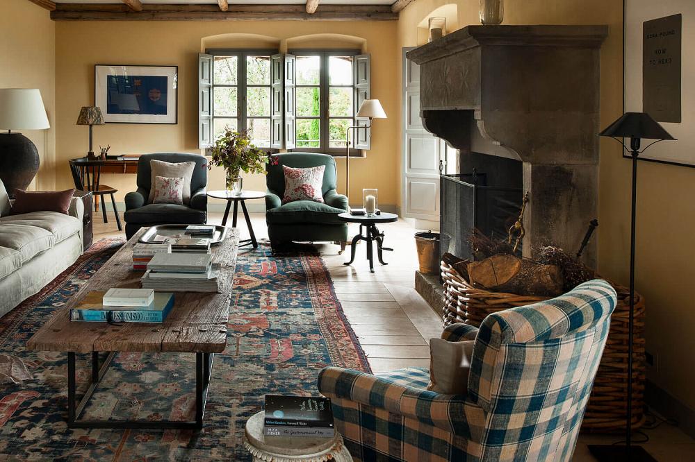 Villa Bell'Aria - Living Room Villa Bell'Aria - Castello di Reschio and Villas Tuscany