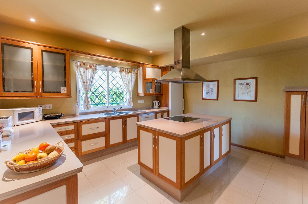 Casa Magna - 6 bedroom villa with pool in Marbella area Casa Magna - 6 bedroom villa with pool in Marbella area