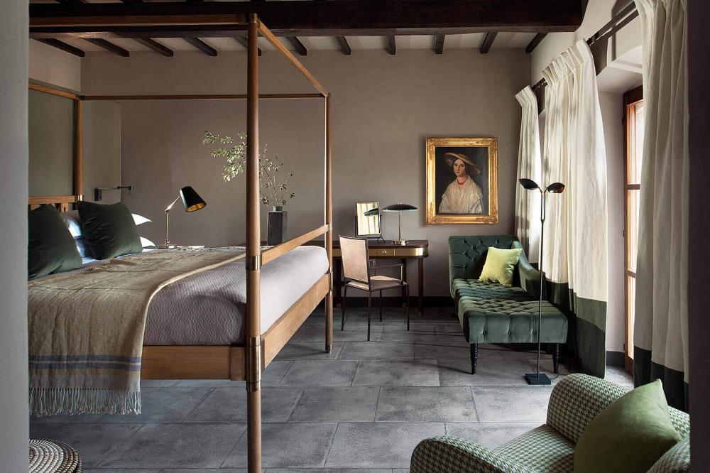 Villa Piantaverna - Guest Bedroom Villa Piantaverna - Castello di Reschio and Villas Tuscany