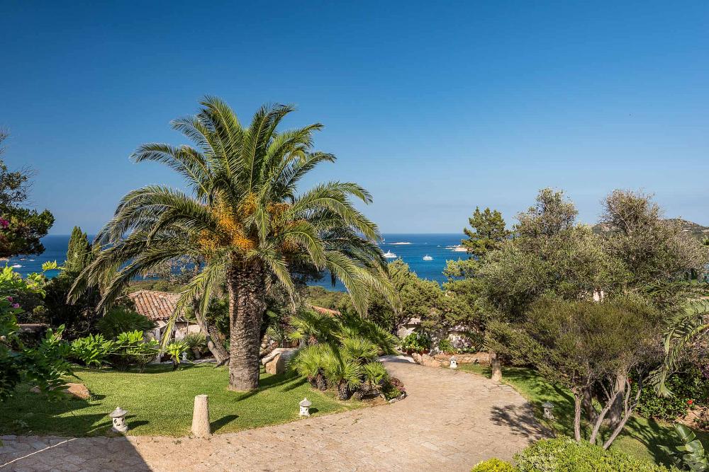 Villa Couvelle 6 bedroom villa with pool in Sardinia Villa Couvelle 6 bedroom villa with pool in Sardinia