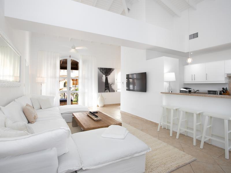 Marina 360 , Cupecoy 