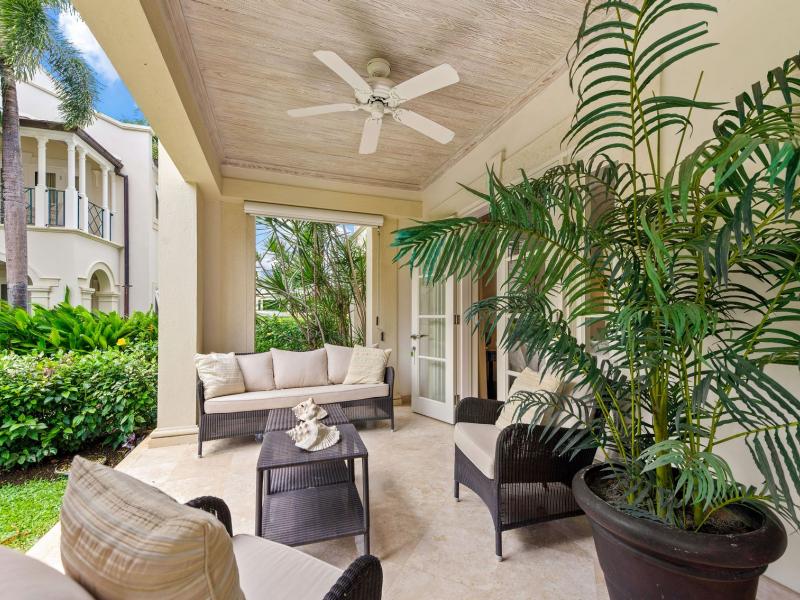 Schooner Bay 106 - Dreamweaver - Beachfront - , Beachfront villas Barbados , Schooner Bay , Speightstown , St Peter , West Coast Barbados 