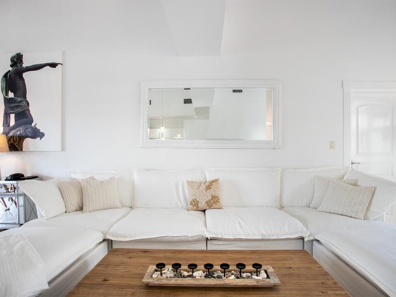 Marina 360 , Cupecoy 