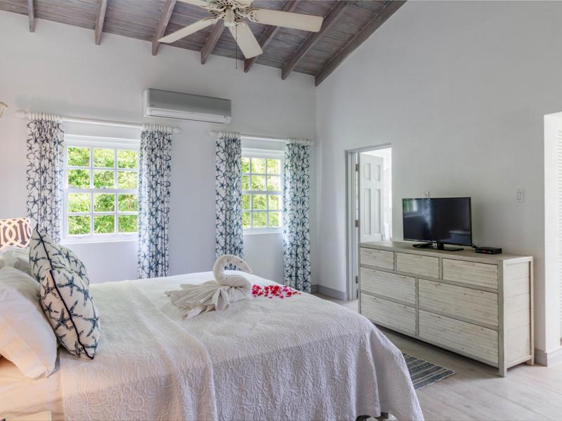 Westshore Beach House , Beachfront villas Barbados , Speightstown , St Peter , West Coast Barbados 