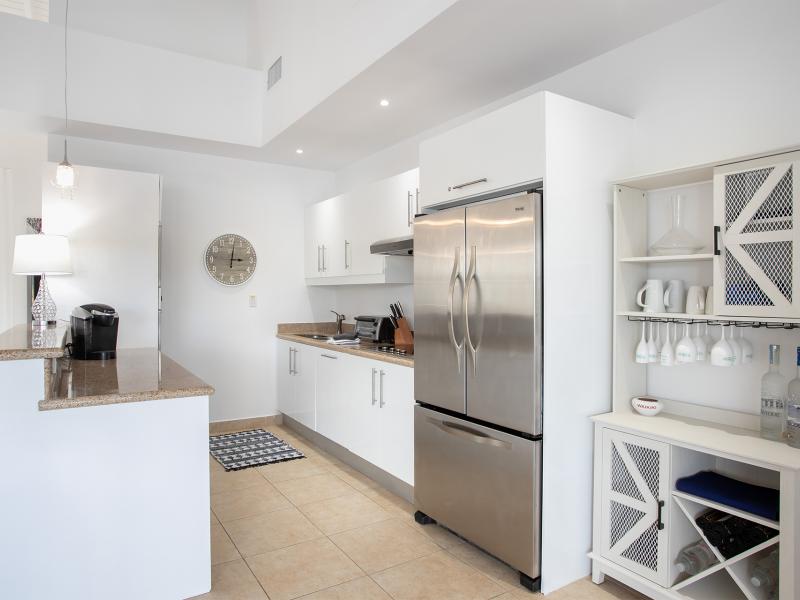 Marina 360 , Cupecoy 