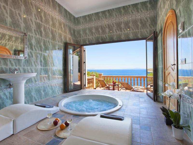 Villa Cala Vinyas , Cala Vinyas 