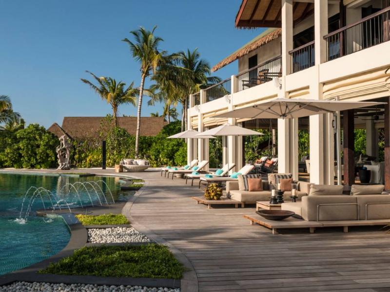 Four Seasons Private Island of Voavah , Baa Atoll 