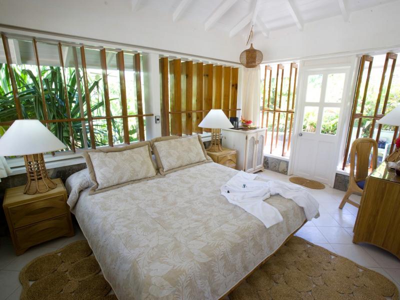 Young Island - St Vincent & The Grenadines , Young Island 