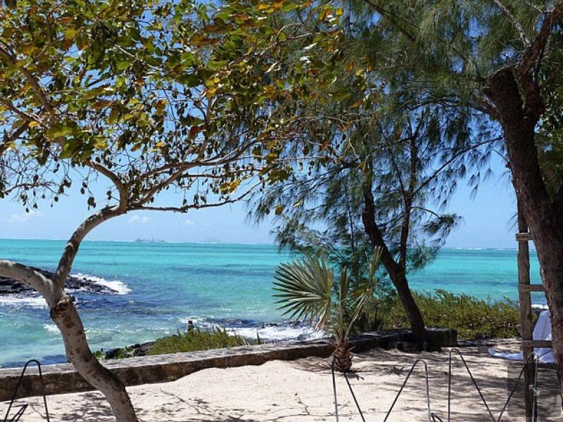 L'Ilot Private Island , East Coast 