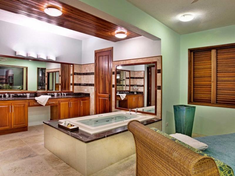 Mystique Villa -Sheriva Resort , Maunders Bay 