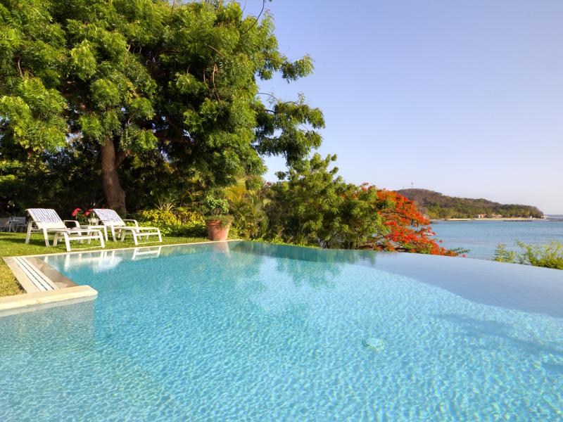 Blue Waters , Endeavour Bay 