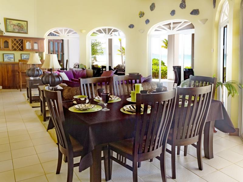 Serendipity - Palm Island , Palm Island 