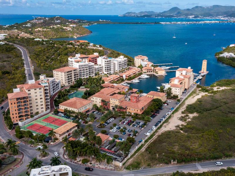 Marina 360 , Cupecoy 