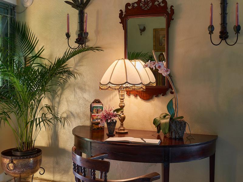 Keela Wee , Discovery Bay 