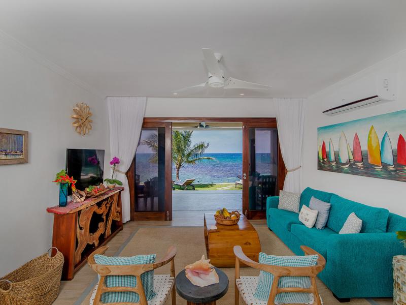 Buttonwood Reef and Sea Biscuit Cottage , Ocho Rios 