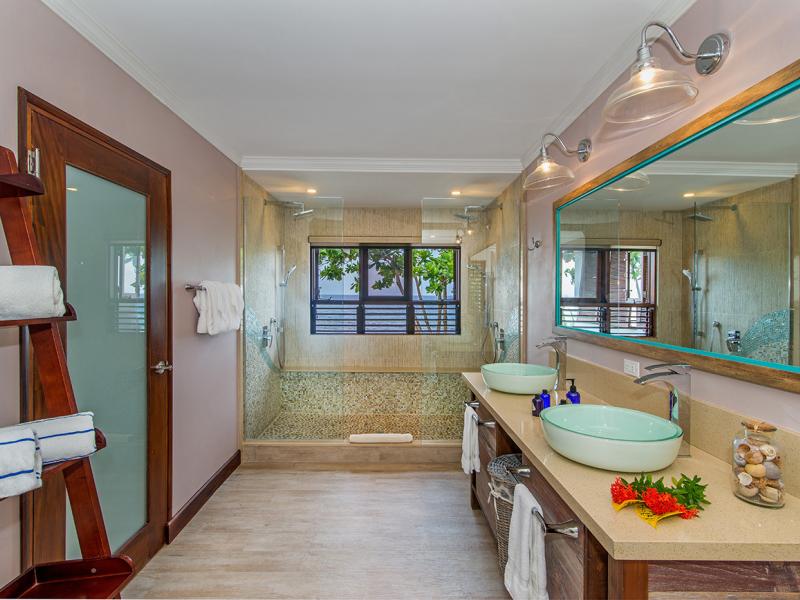 Buttonwood Reef and Sea Biscuit Cottage , Ocho Rios 