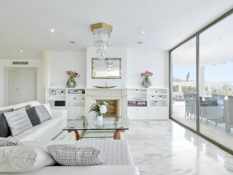 Can Rimbau Heights , East , Jesus 