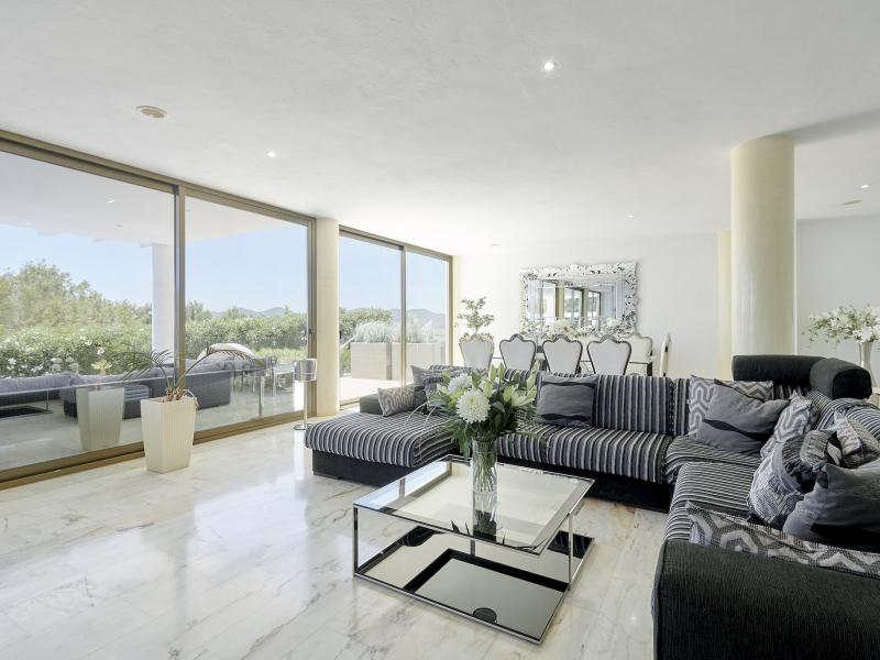 Can Rimbau Heights , East , Jesus 