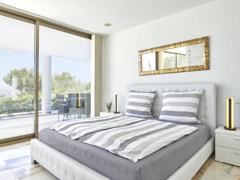 Can Rimbau Heights , East , Jesus 