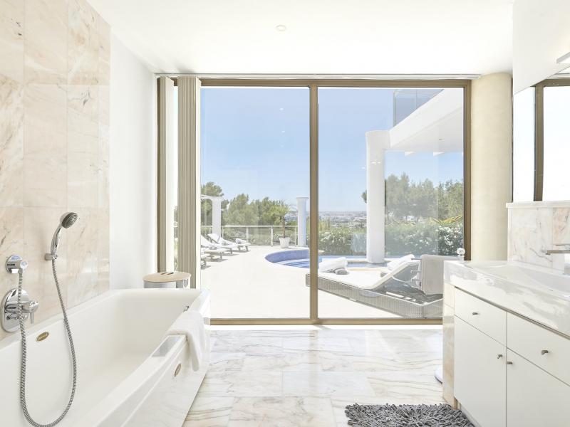 Can Rimbau Heights , East , Jesus 