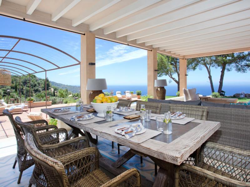 Villa Rafaella , West 