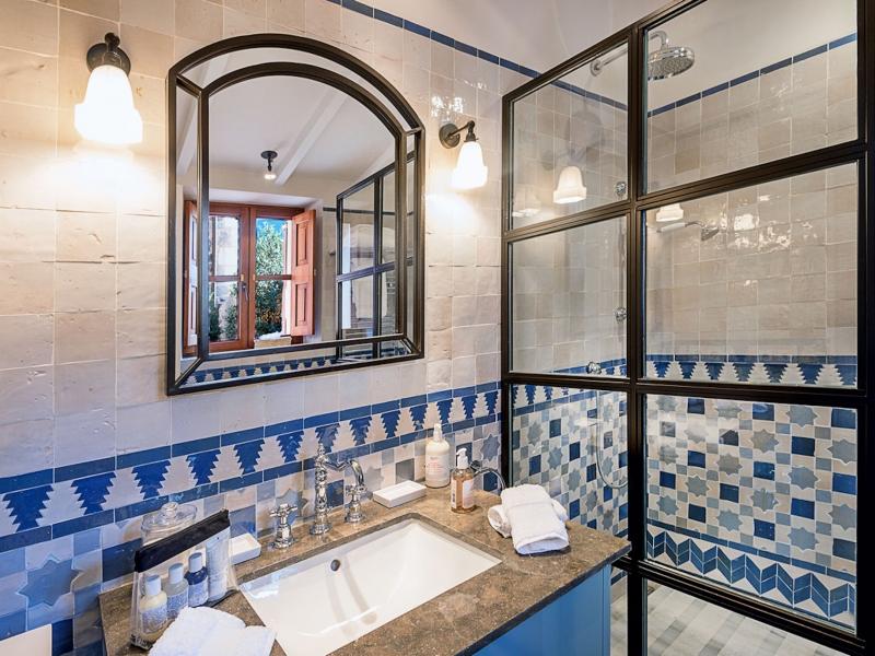 Villa Rafaella , West 