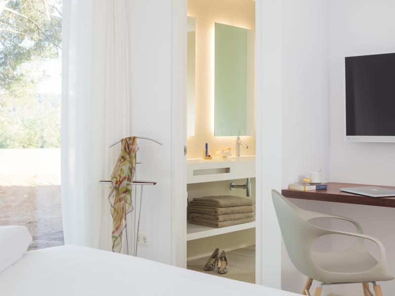 Villa Eclipse , East 