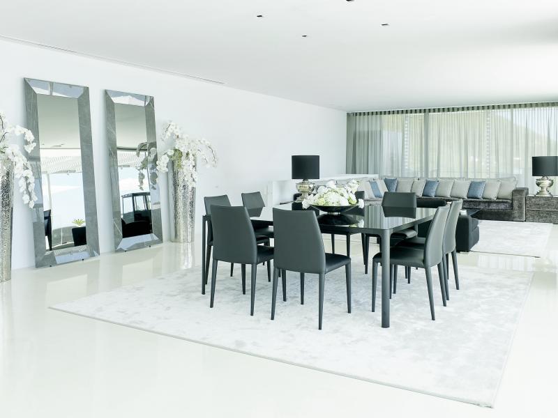 Villa La Costa , East 