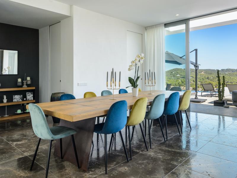 Villa Minimal , East , Roca Llisa 