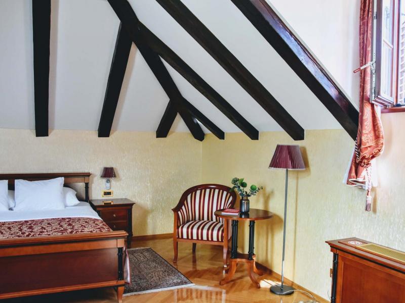 Kazbek Castle , Dubrovnik 