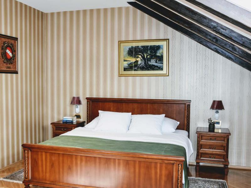 Kazbek Castle , Dubrovnik 