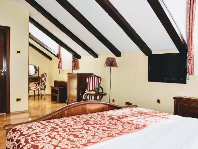 Kazbek Castle , Dubrovnik 