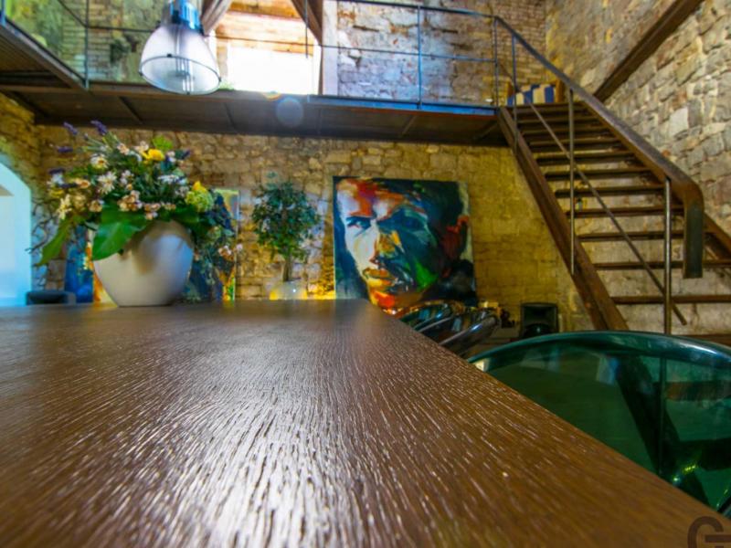 Villa Jelsa Palace , Islands 