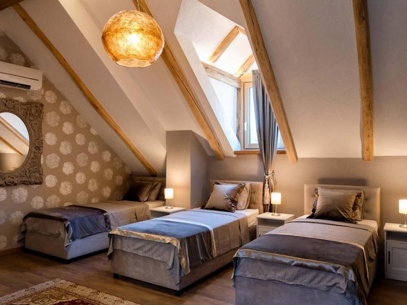 Villa Aurelia , Islands 