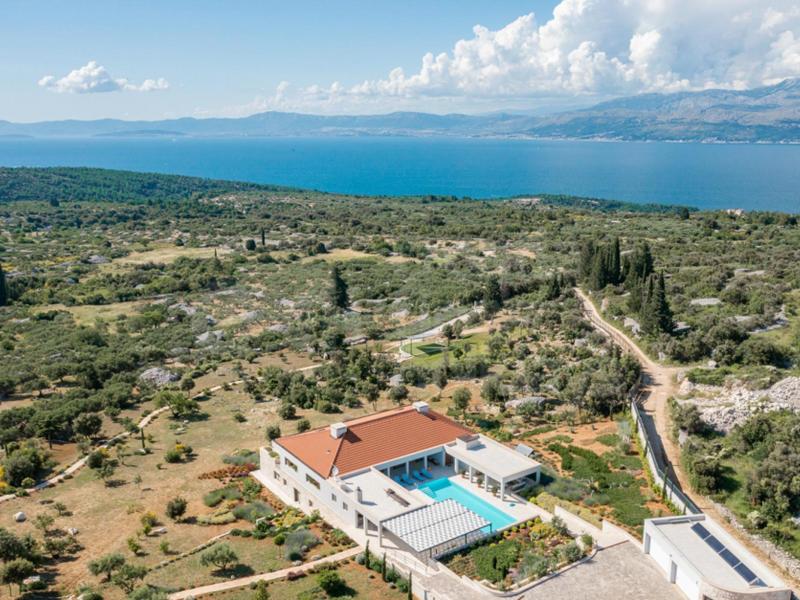 Villa Hilltop Escape , Islands 