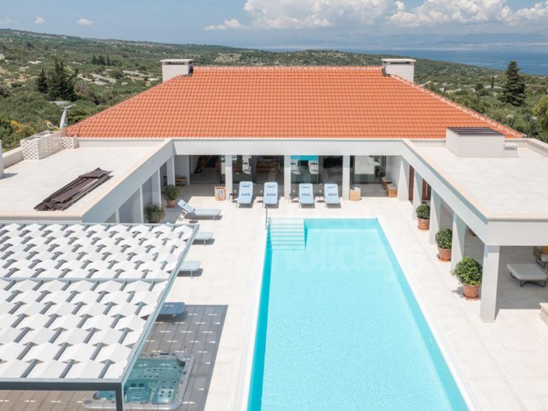 Villa Hilltop Escape , Islands 