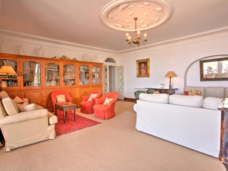 Casa Largo , Ferragudo 